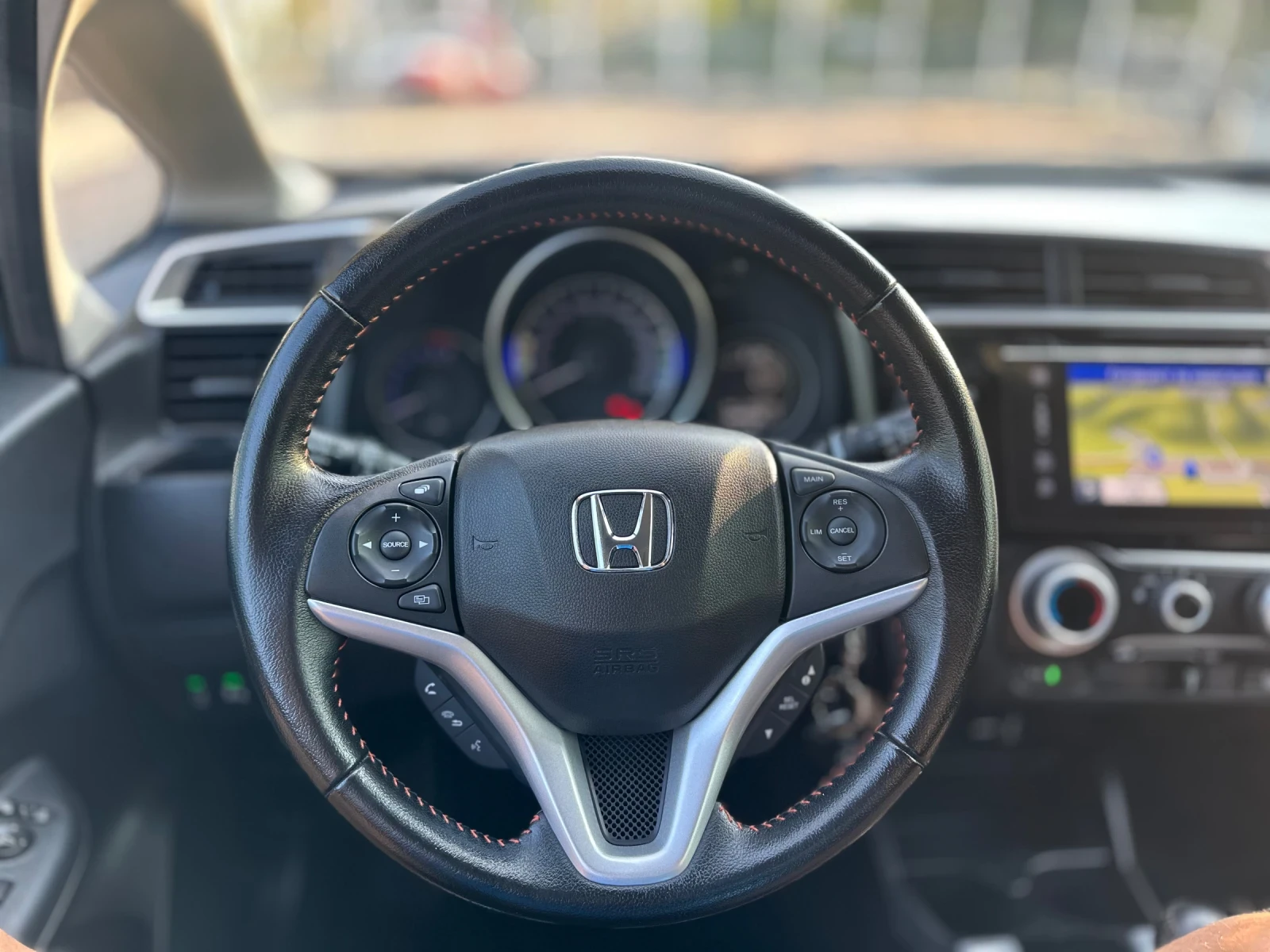 Honda Jazz 1.5 DYNAMIC SPORT 2019г 130 кс 100 км!!!, снимка 14 - Автомобили и джипове - 55782967