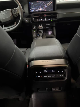 Toyota Land cruiser 250 EXECUTIVE | HEAD UP | КОЖА | 360  | НАЛИЧНА!!! - 152950 лв. / 78202.09 € - 31560814 13