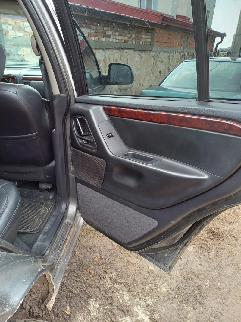 Jeep Grand cherokee 2.7 163к.с, снимка 8 - Автомобили и джипове - 47409422