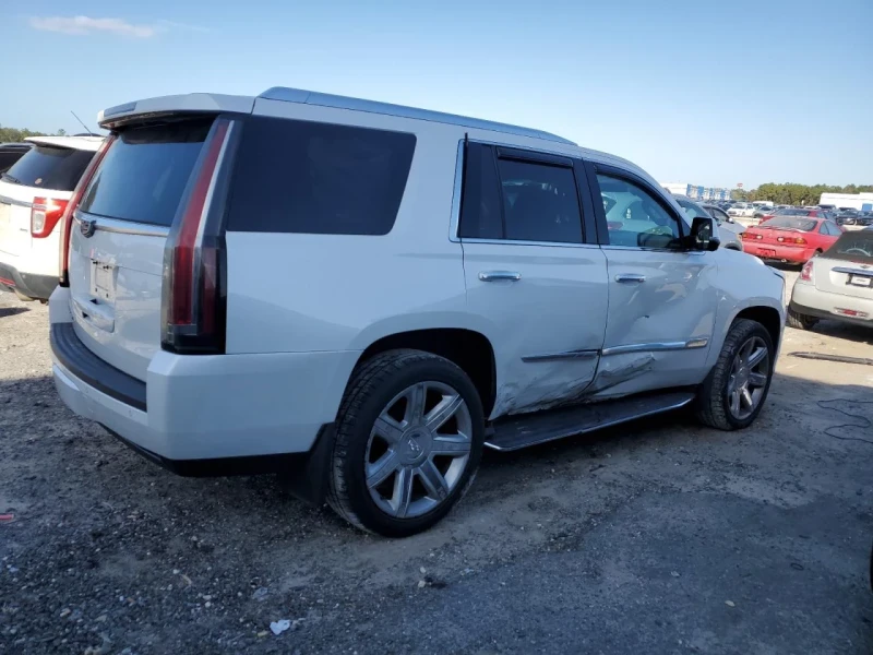 Cadillac Escalade, снимка 6 - Автомобили и джипове - 48802321