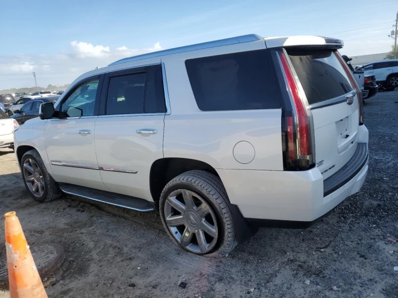 Cadillac Escalade, снимка 4 - Автомобили и джипове - 48802321