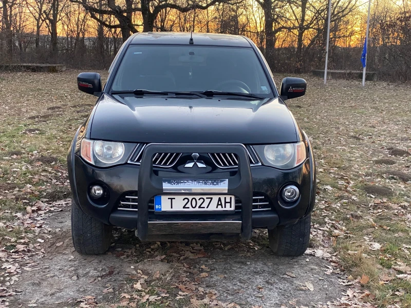 Mitsubishi L200 2.5 СуперСелект, снимка 3 - Автомобили и джипове - 49393571