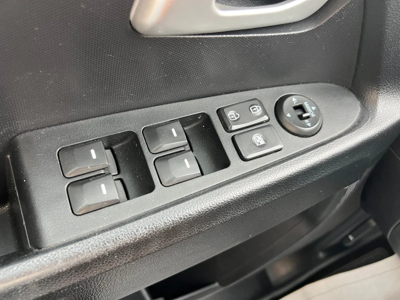 Kia Sportage 1.7 CRDI, снимка 16 - Автомобили и джипове - 51608854