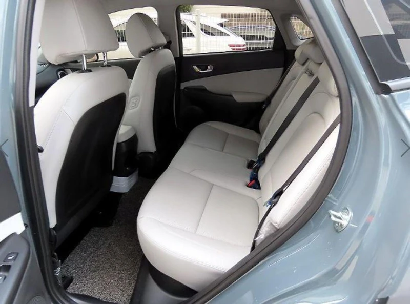 Hyundai Kona Gasoline 2.0 2WD Modern, снимка 6 - Автомобили и джипове - 52112916