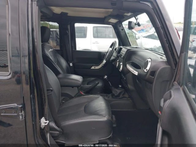 Jeep Wrangler UNLIMITED WRANGLER X* CARFAX* Клип на мотор* Buy n, снимка 5 - Автомобили и джипове - 52975778