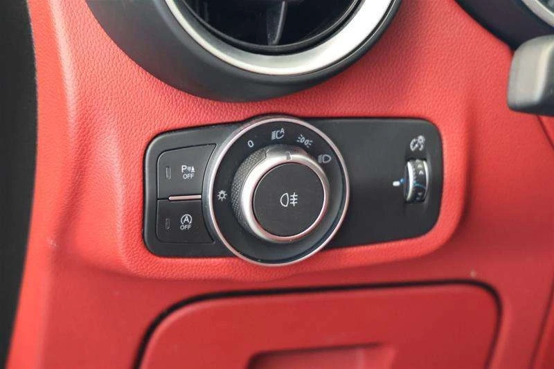 Alfa Romeo Stelvio * TI * CARFAX * ЦЕНА ДО БГ, снимка 13 - Автомобили и джипове - 53308409