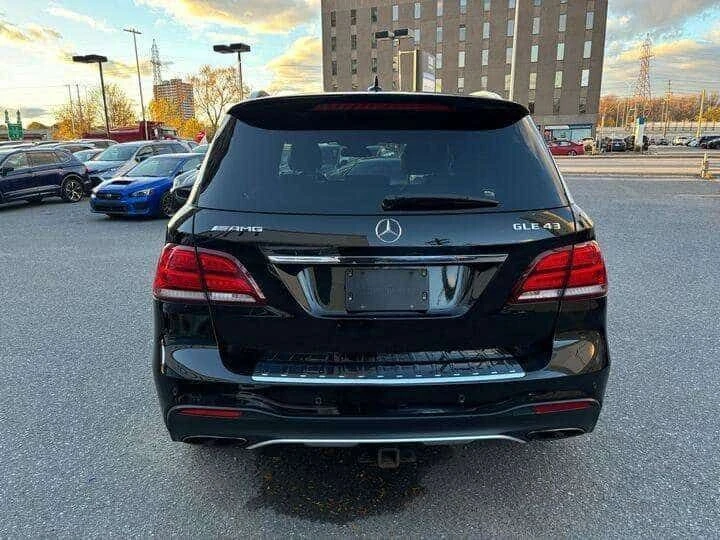 Mercedes-Benz GLE * CARFAX * ЦЕНА ДО БГ, снимка 4 - Автомобили и джипове - 54782039
