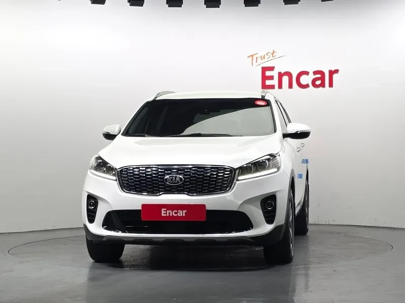 Kia Sorento Diesel 2.0 2Wd Prestige, снимка 3 - Автомобили и джипове - 55278645
