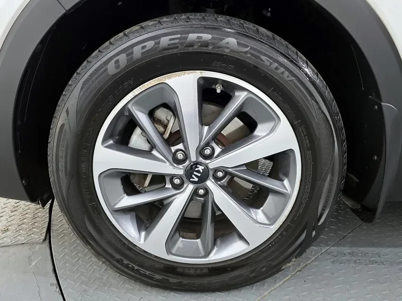 Kia Sorento Diesel 2.0 2Wd Prestige, снимка 5 - Автомобили и джипове - 55278645