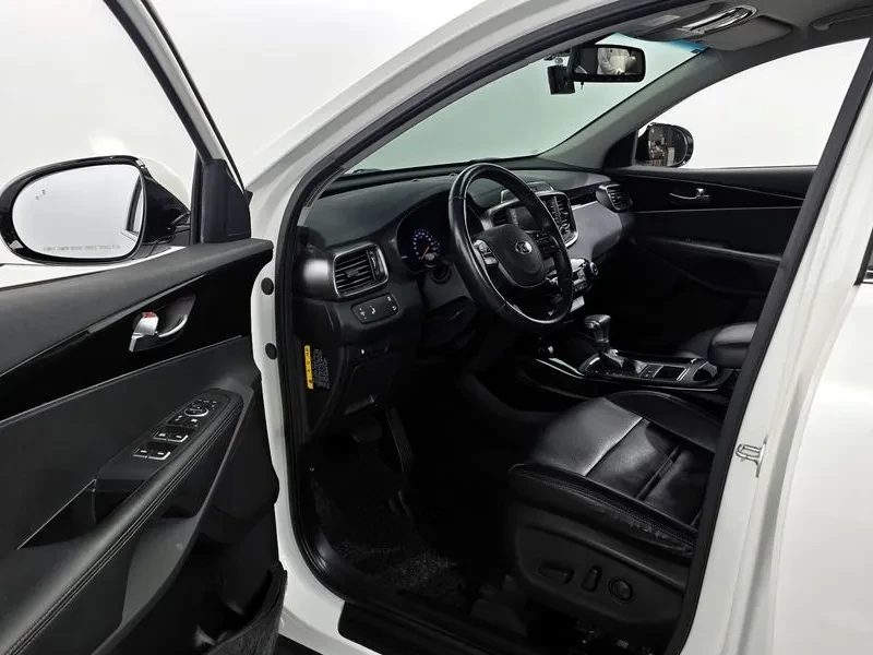 Kia Sorento Diesel 2.0 2Wd Prestige, снимка 10 - Автомобили и джипове - 55278645
