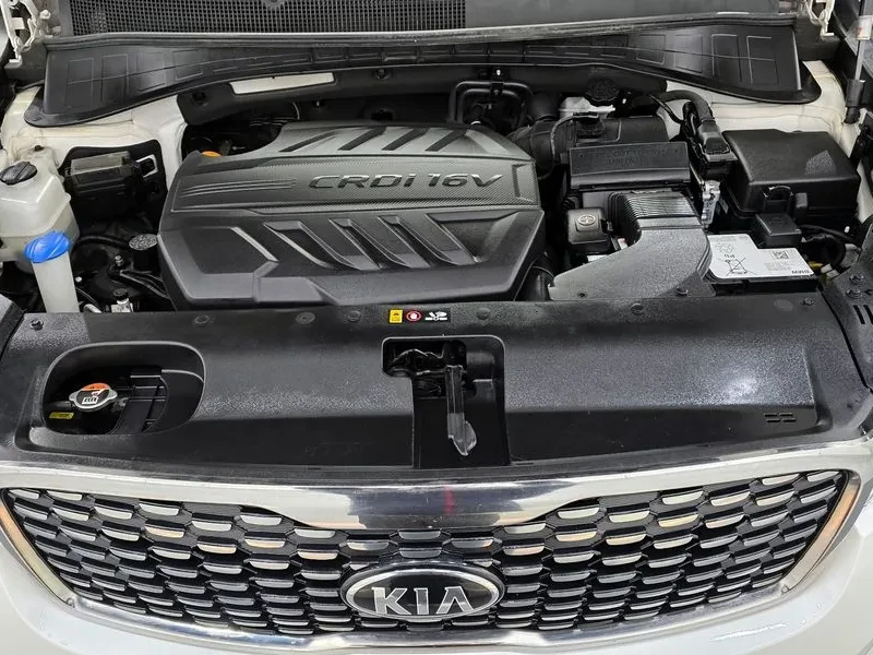 Kia Sorento Diesel 2.0 2Wd Prestige, снимка 6 - Автомобили и джипове - 55278645