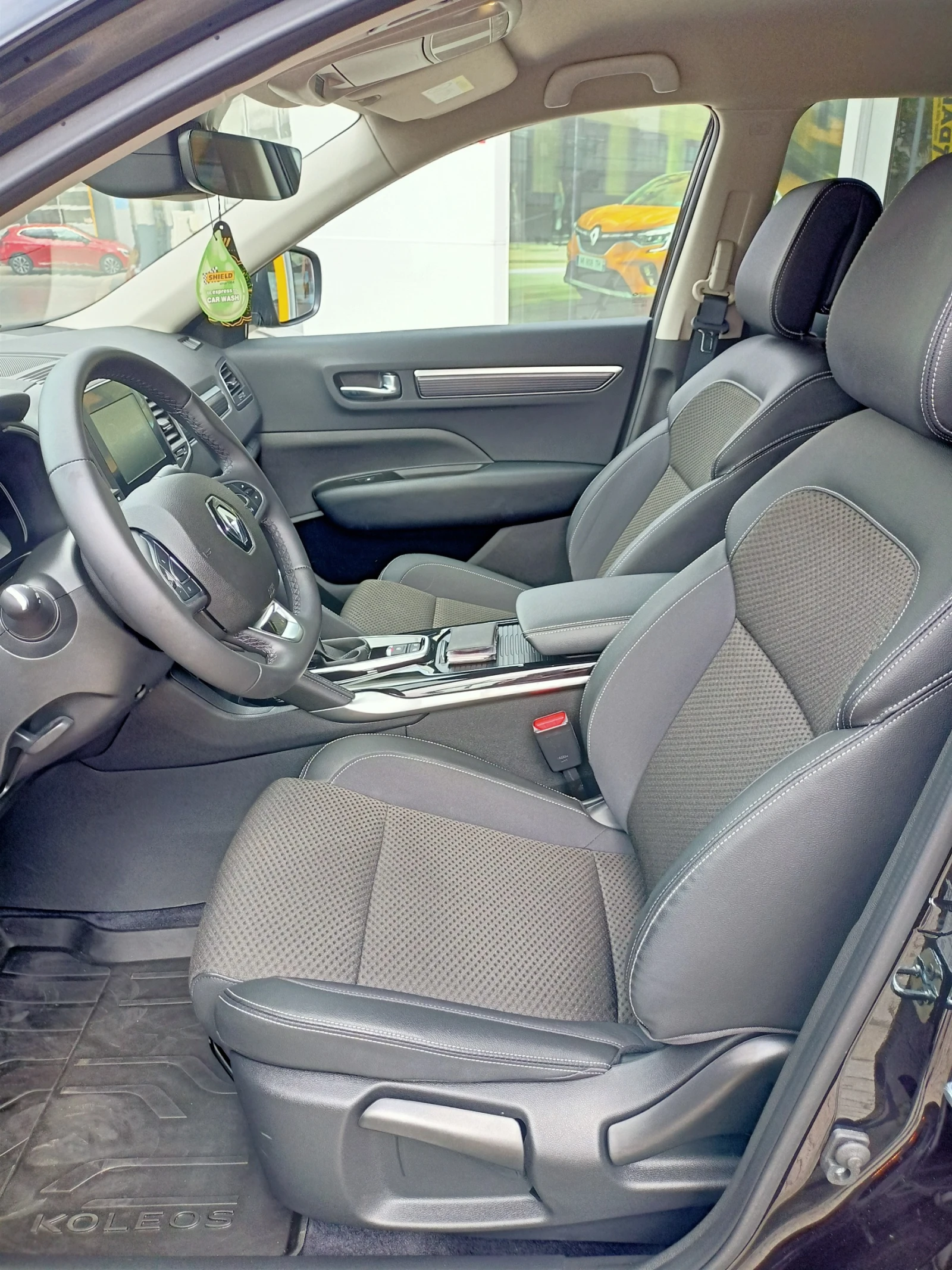 Renault Koleos 5900лв за получаване, 2.0dCi Intens X-Tronic 4x4 - изображение 7