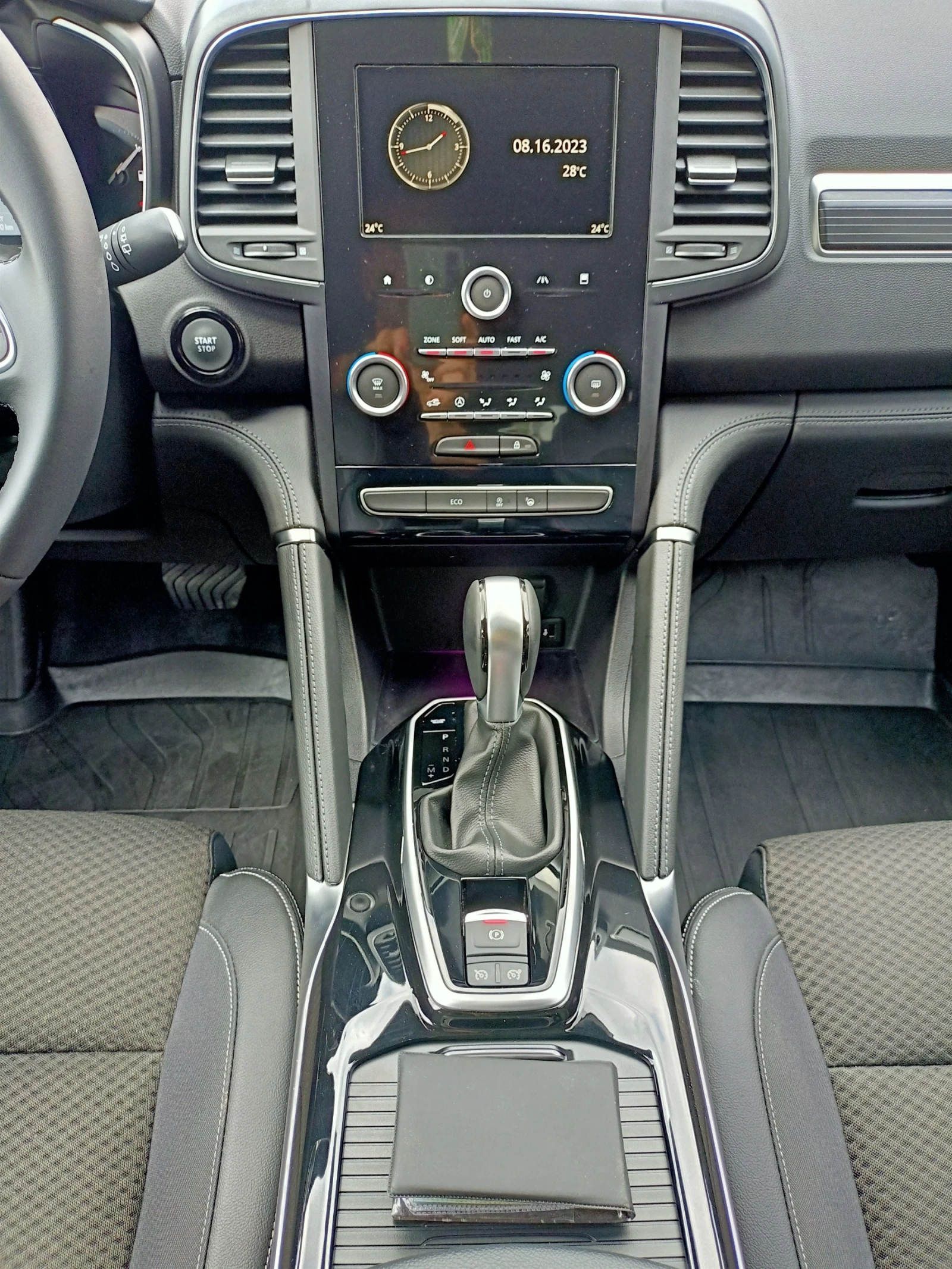 Renault Koleos 5900лв за получаване, 2.0dCi Intens X-Tronic 4x4 - изображение 10
