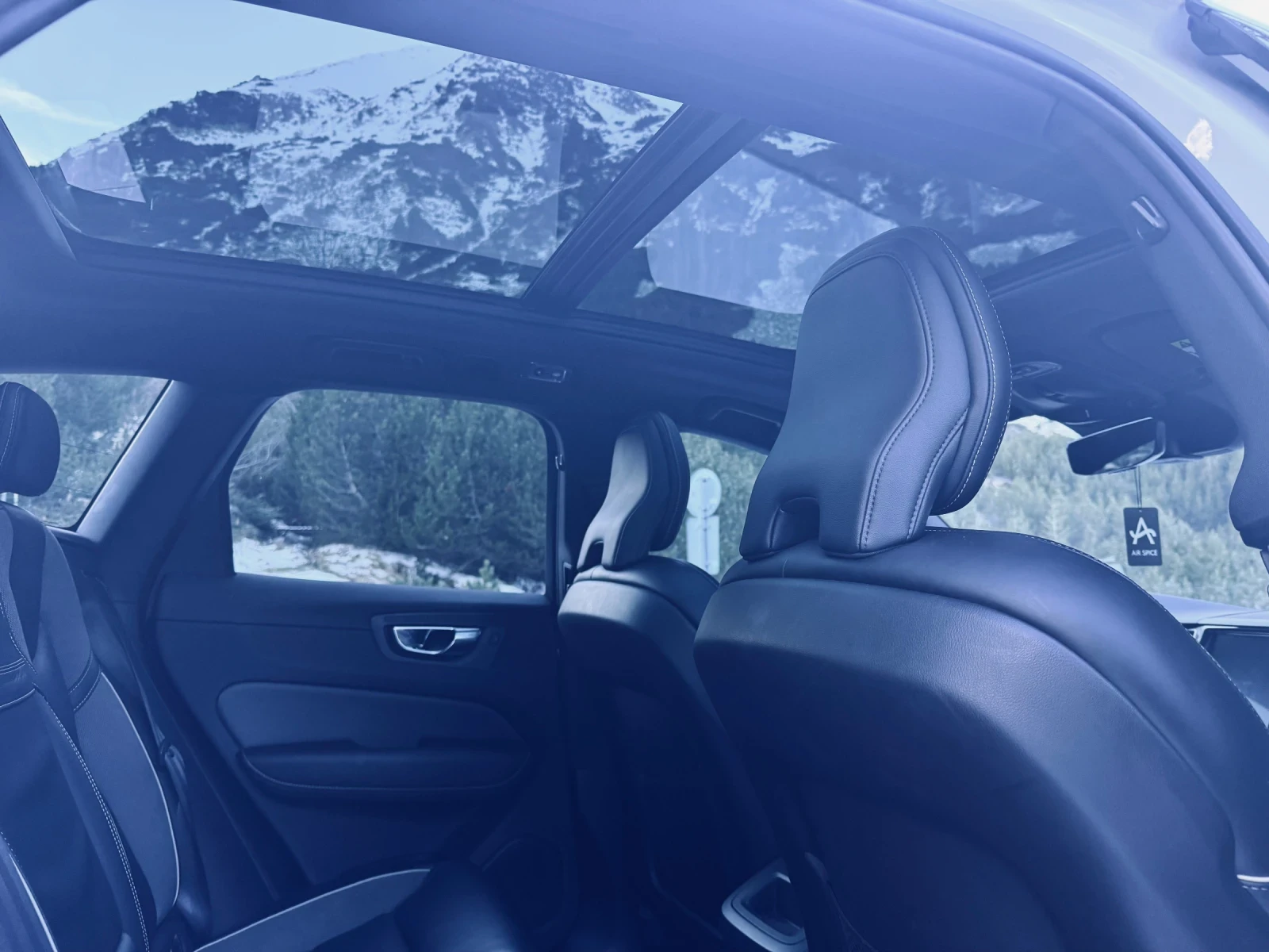 Volvo XC60 R Design Plug-in hybrid T8 | Mobile.bg   12