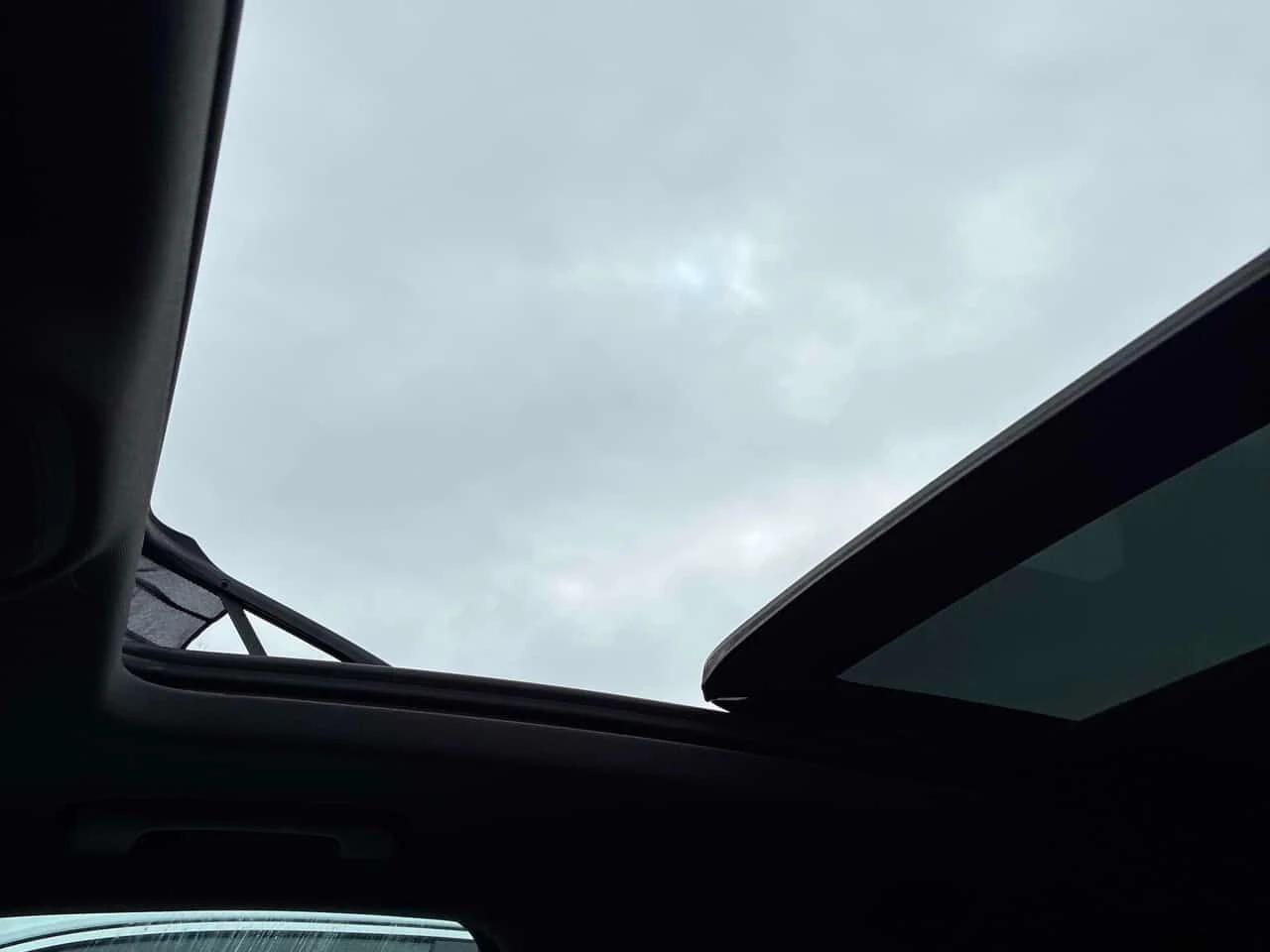 Audi SQ5 * Technik * CARFAX * ДИСТРОНИК* 360 КАМЕРИ* , снимка 13 - Автомобили и джипове - 53738342