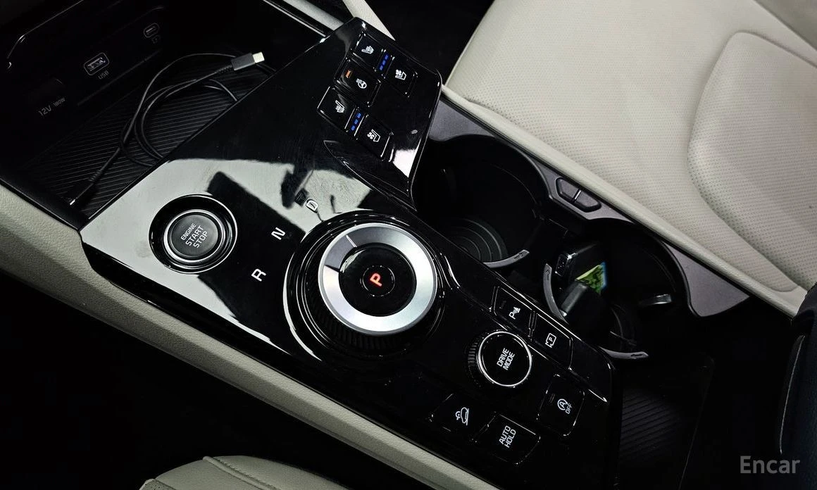 Kia Sportage, снимка 9 - Автомобили и джипове - 54248304