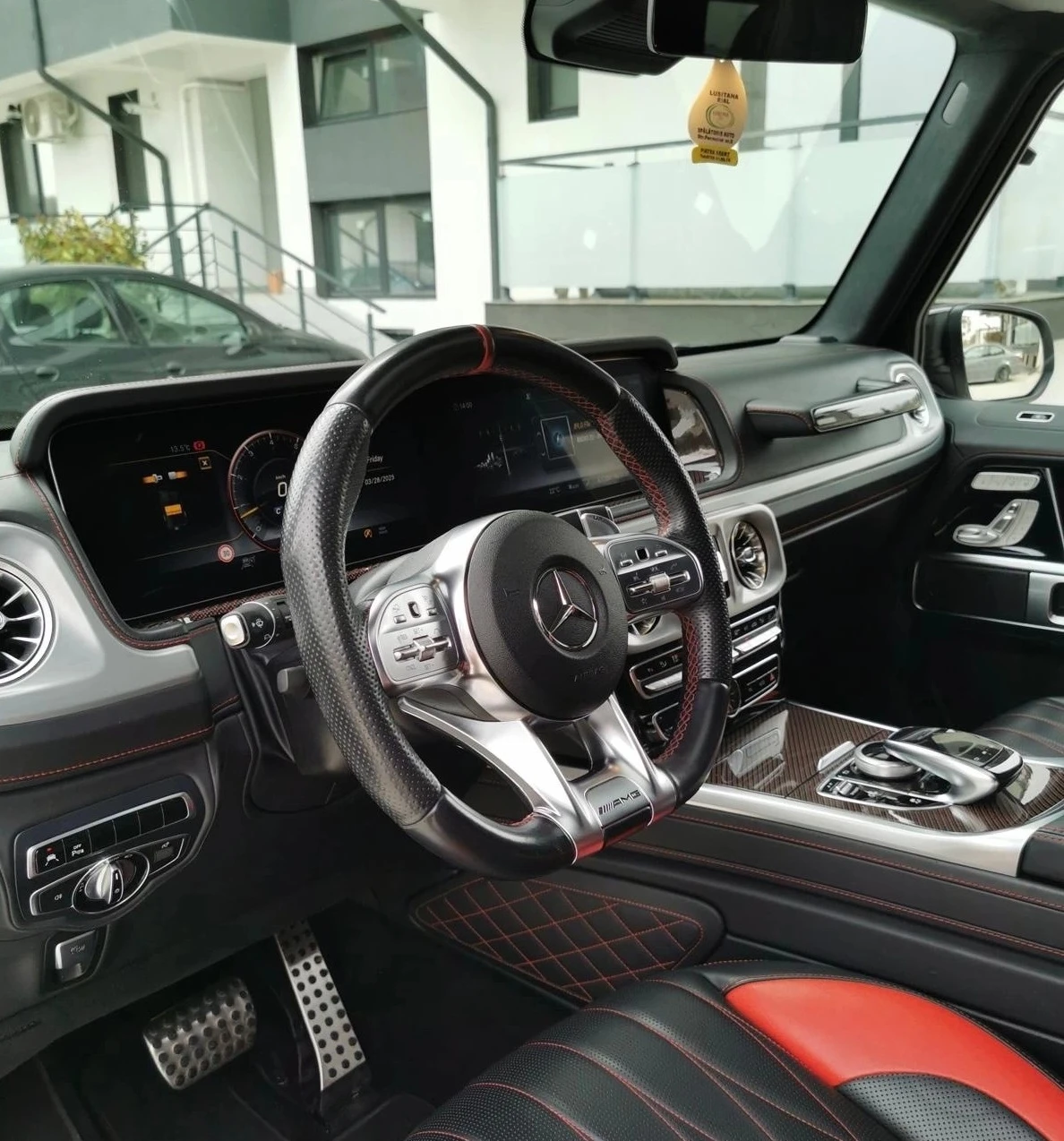 Mercedes-Benz G 63 AMG V8 SPARK-IGNITION, снимка 7 - Автомобили и джипове - 55624526