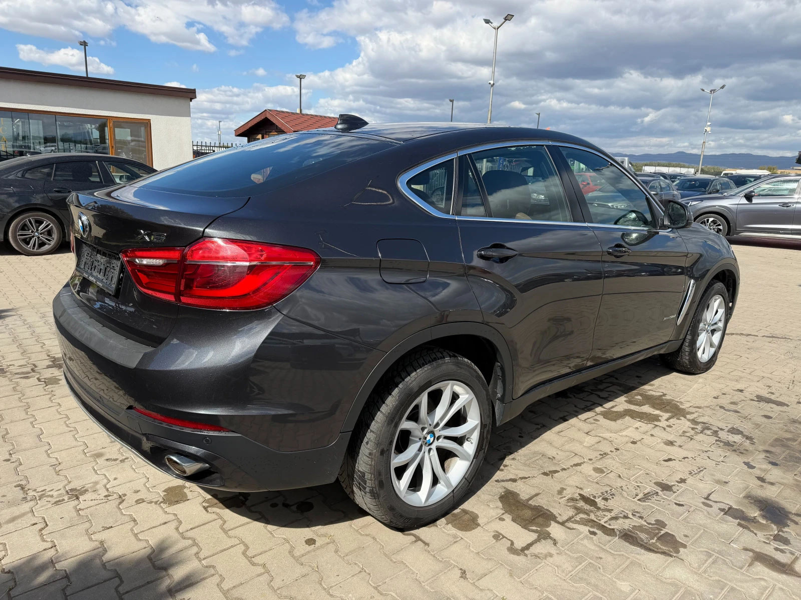 BMW X6 3.0D xDrive AVTOMAT/NAVI/KOJA/KAMERA EURO 6, снимка 6 - Автомобили и джипове - 56213426