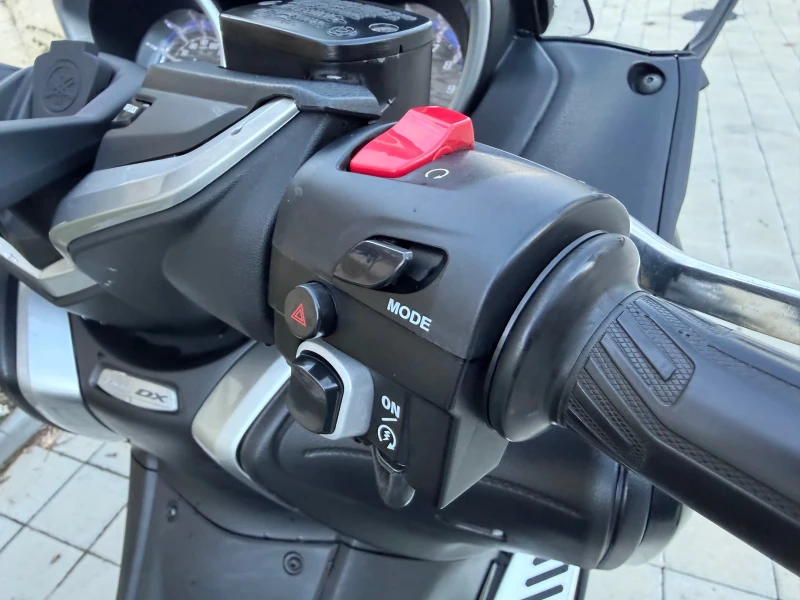 Yamaha T-max 530 DX, снимка 12 - Мотоциклети и мототехника - 52418364