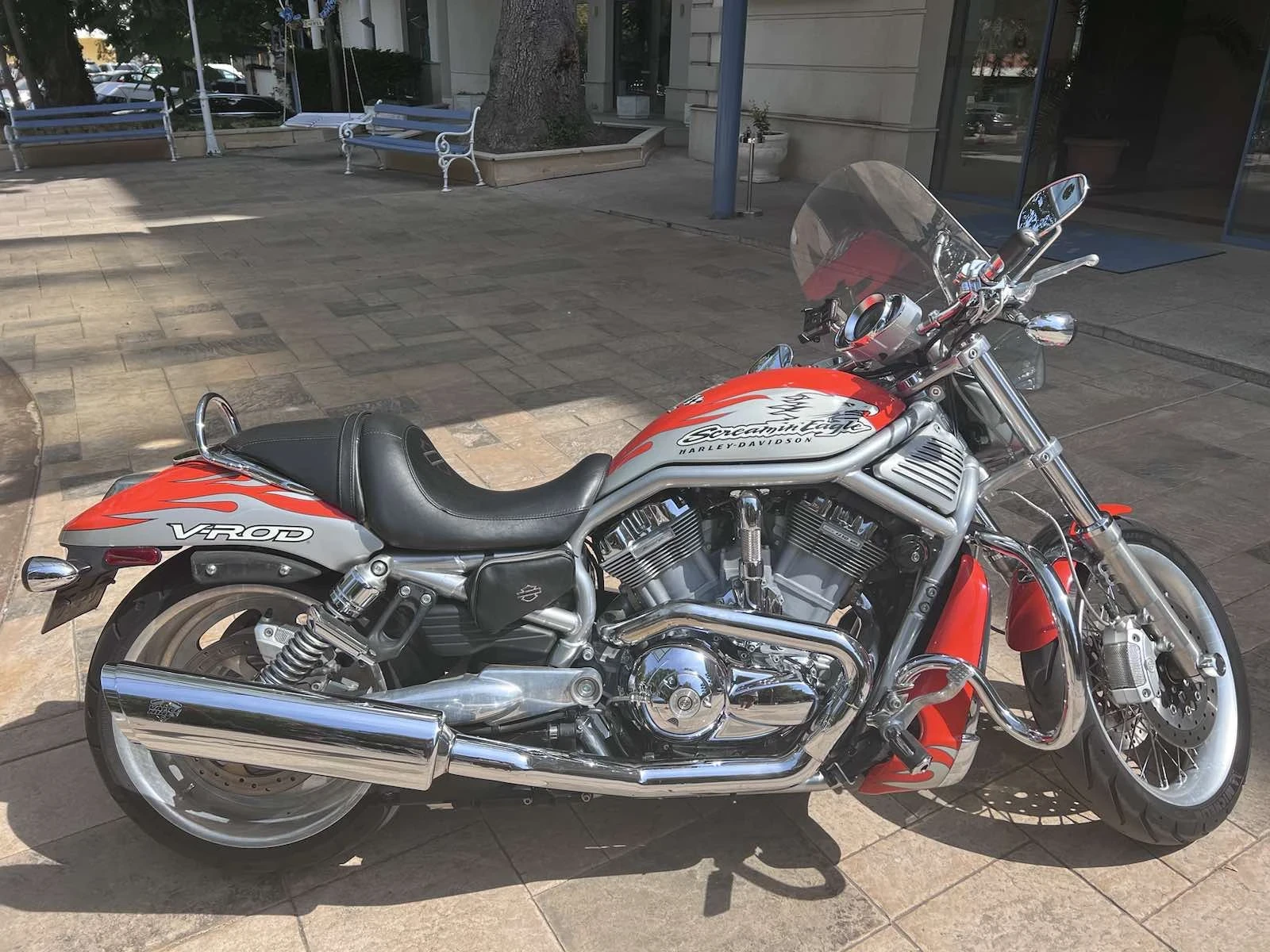 Harley-Davidson Custom V-Rod Screamin Eagle 1  1400. Vance and Hines | Mobile.bg   1