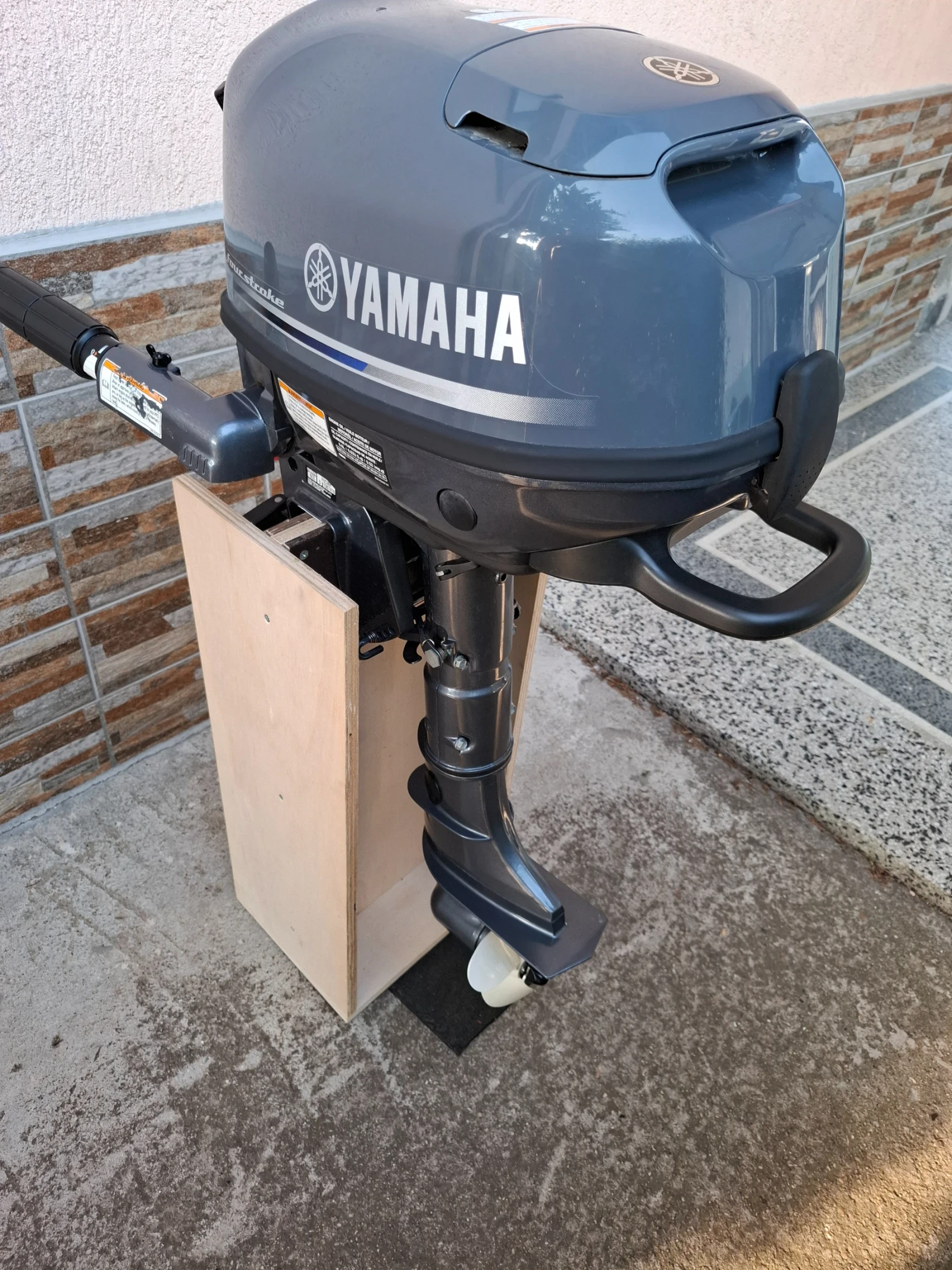����������� �������� Yamaha YAMAHA F6 CMH - ��� ����� | Mobile.bg � ����������� 1