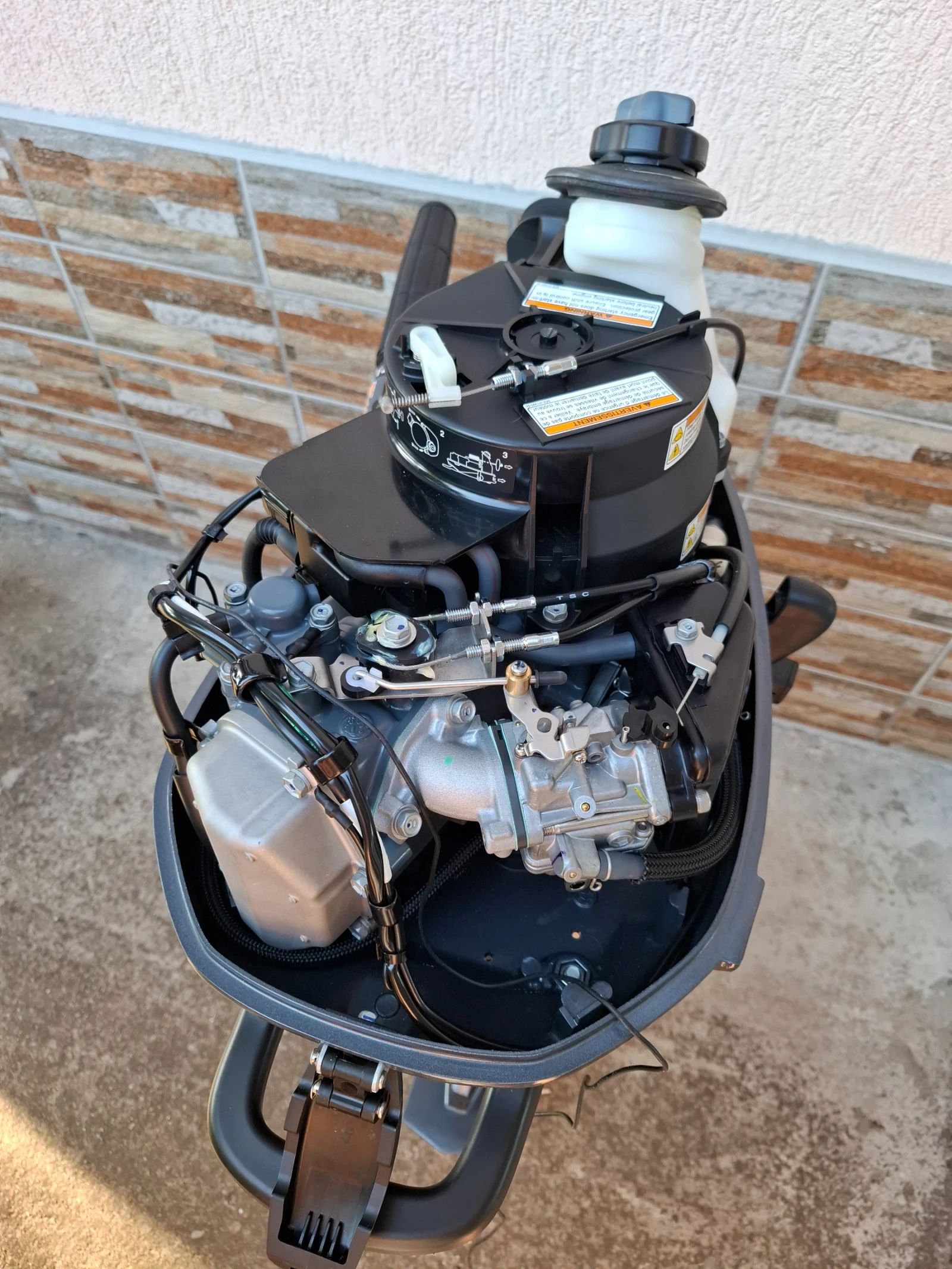 ����������� �������� Yamaha YAMAHA F6 CMH - ��� ����� | Mobile.bg � ����������� 5