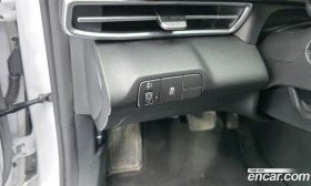 Hyundai Elantra 1.6 Smart, снимка 17
