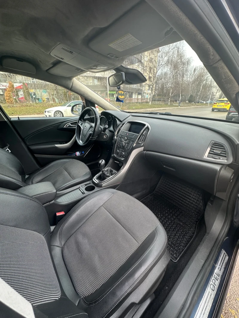 Opel Astra, снимка 6 - Автомобили и джипове - 48403656