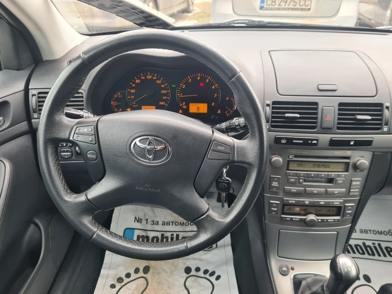 Toyota Avensis 1, 8 FACELIFT с газ, снимка 10 - Автомобили и джипове - 46951093