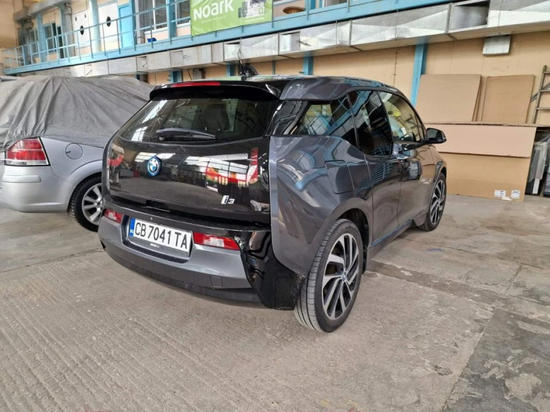 BMW i3, снимка 2 - Автомобили и джипове - 47820148