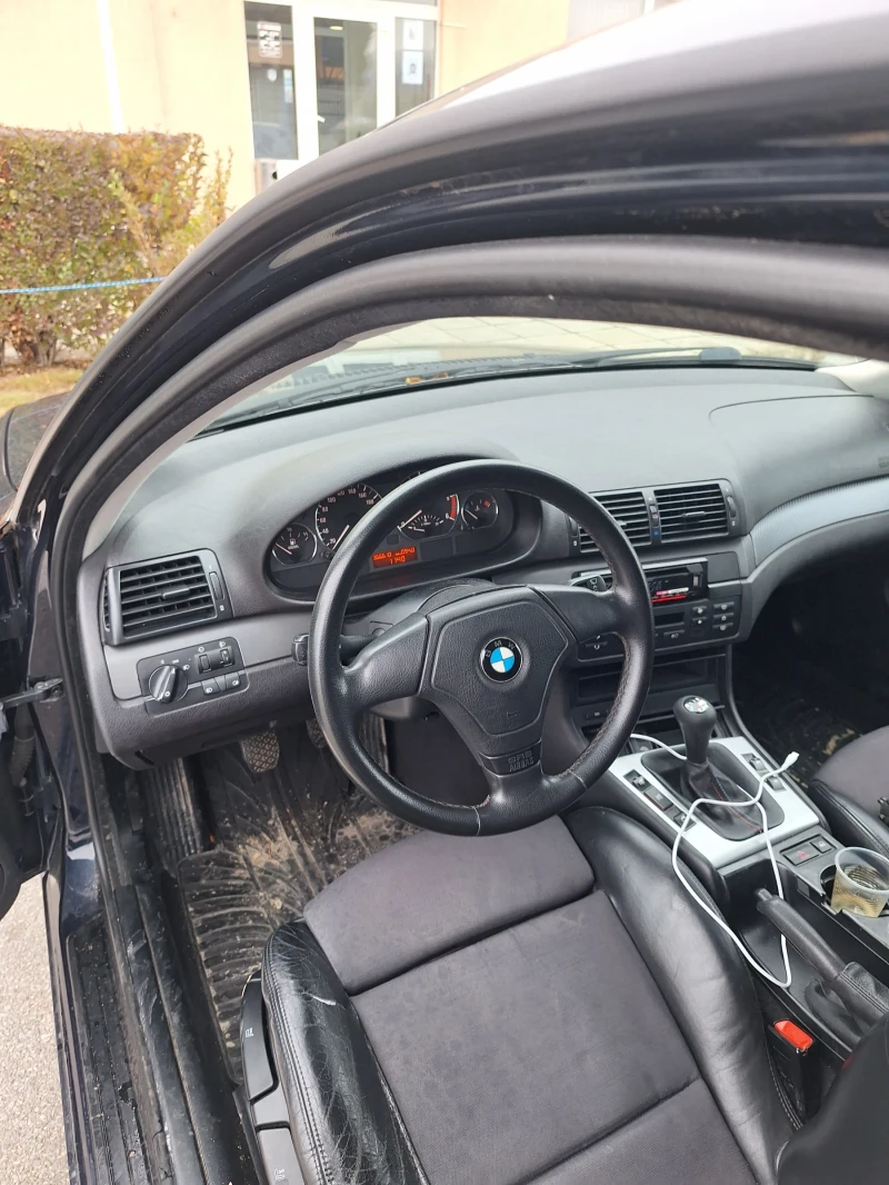 BMW 320, снимка 6 - Автомобили и джипове - 48006309