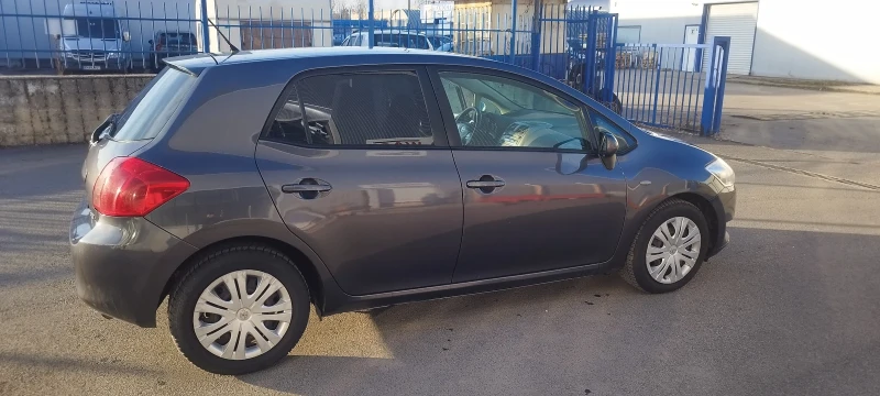 Toyota Auris, снимка 5 - Автомобили и джипове - 49043902