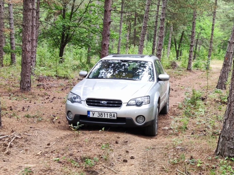 Subaru Outback, снимка 3 - Автомобили и джипове - 49168107