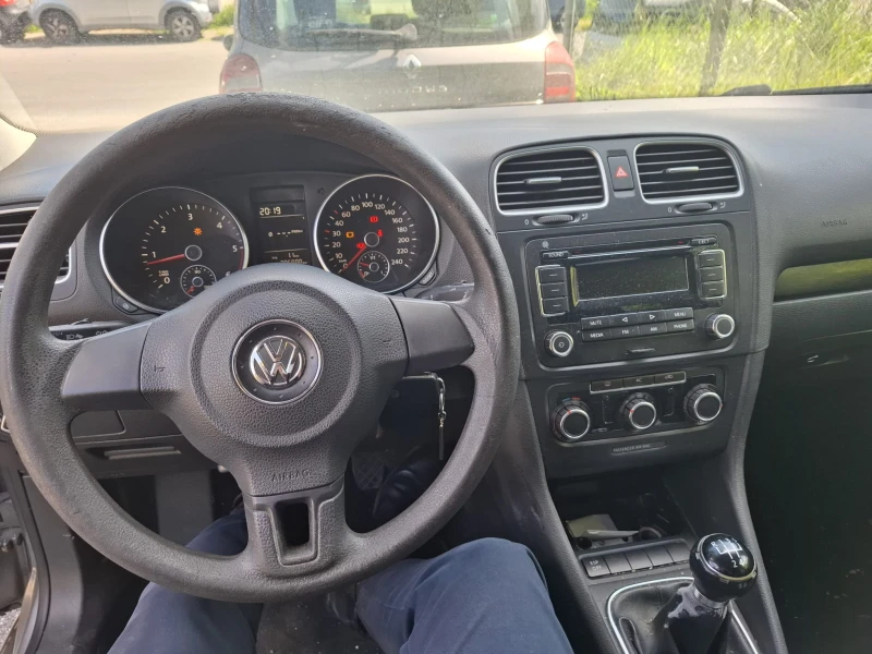 VW Golf 1.6D, снимка 11 - Автомобили и джипове - 49561191