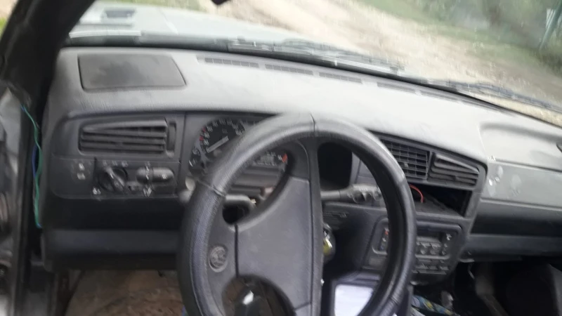 VW Golf 3, снимка 6 - Автомобили и джипове - 50457227