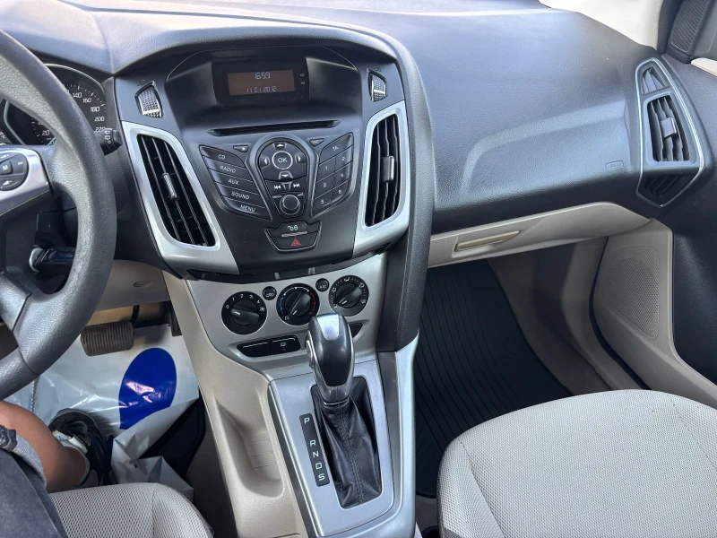 Ford Focus 2.0-116кс, Автоматик, снимка 12 - Автомобили и джипове - 50942057