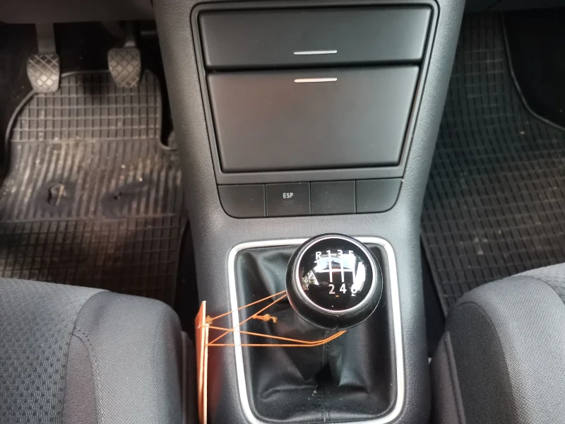 VW Golf Plus 1.9tdi, снимка 8 - Автомобили и джипове - 52393440