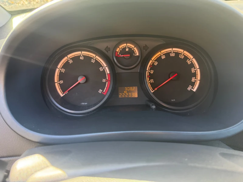 Opel Corsa, снимка 6 - Автомобили и джипове - 52524952