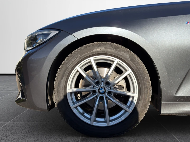 BMW 320 xDrive, снимка 5 - Автомобили и джипове - 52524947