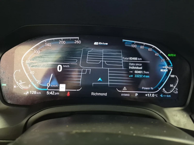 BMW 330 E HYBRID * * M PACK * * CARFAX * * АВТО КРЕДИТ * *, снимка 10 - Автомобили и джипове - 53122895