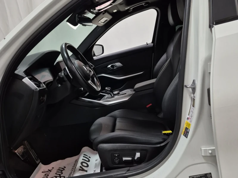 BMW 330 E HYBRID * * M PACK * * CARFAX * * АВТО КРЕДИТ * *, снимка 7 - Автомобили и джипове - 53122895