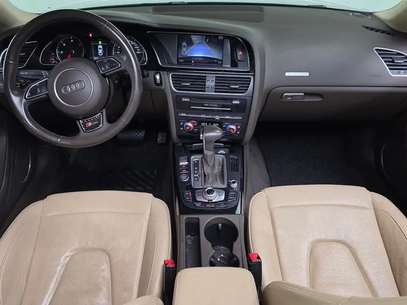 Audi A5 2.0 TDI Quattro, снимка 7 - Автомобили и джипове - 55032376