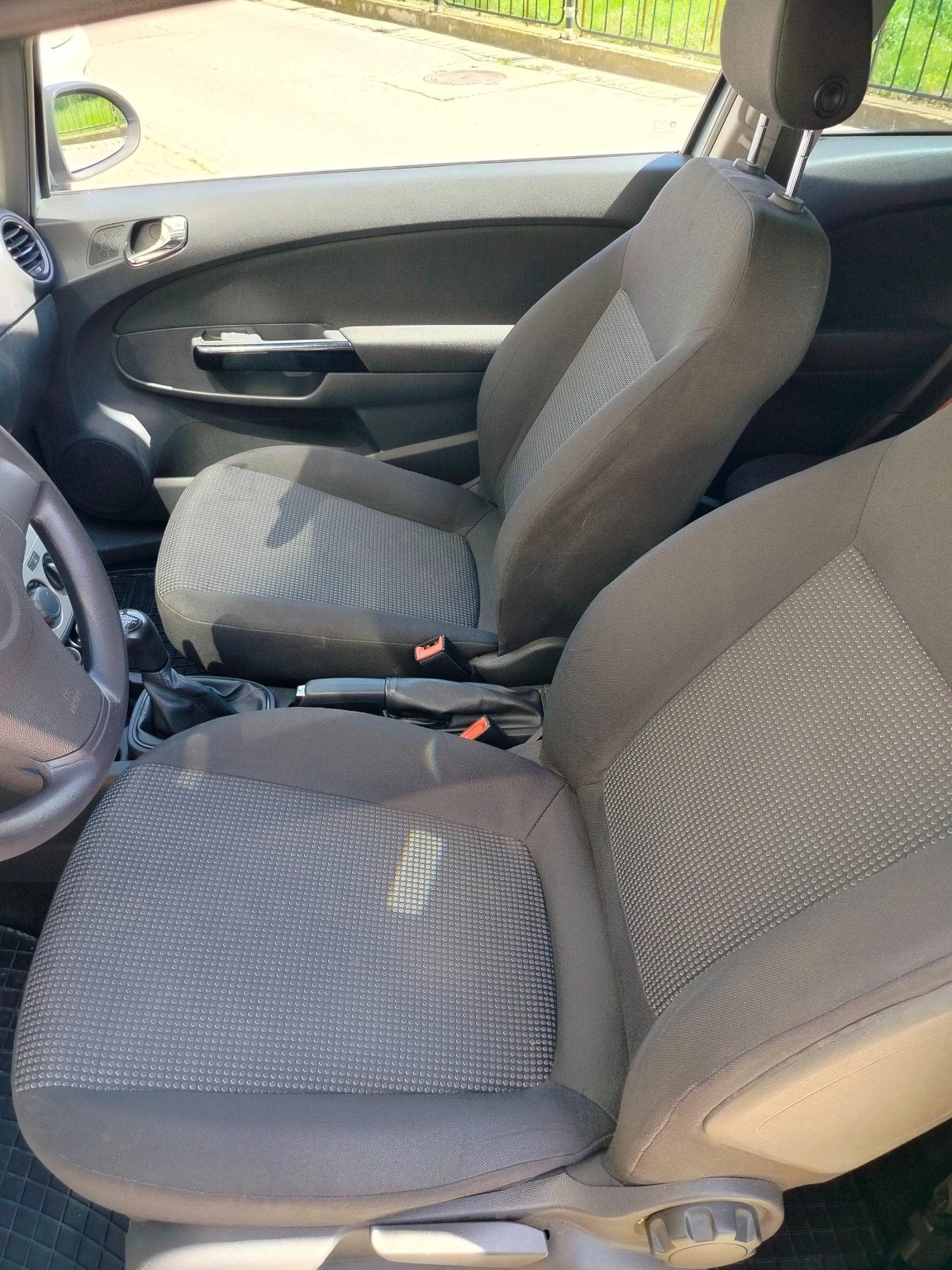 Opel Corsa  - изображение 8