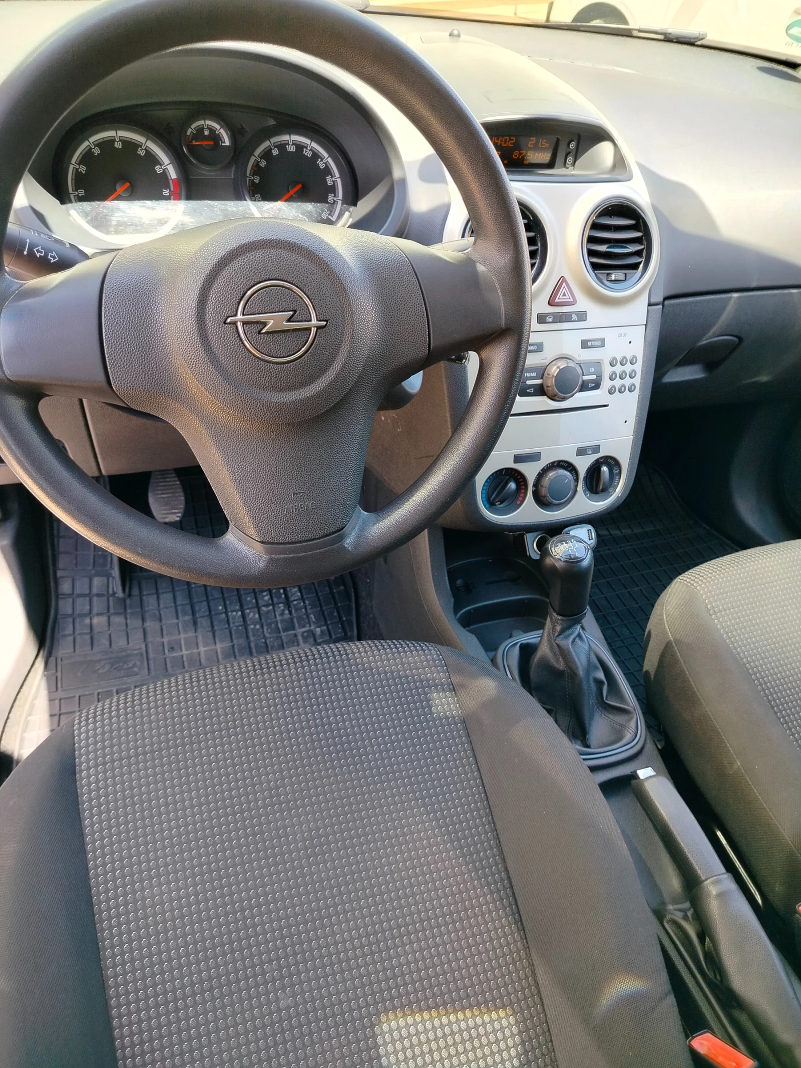 Opel Corsa  - изображение 7