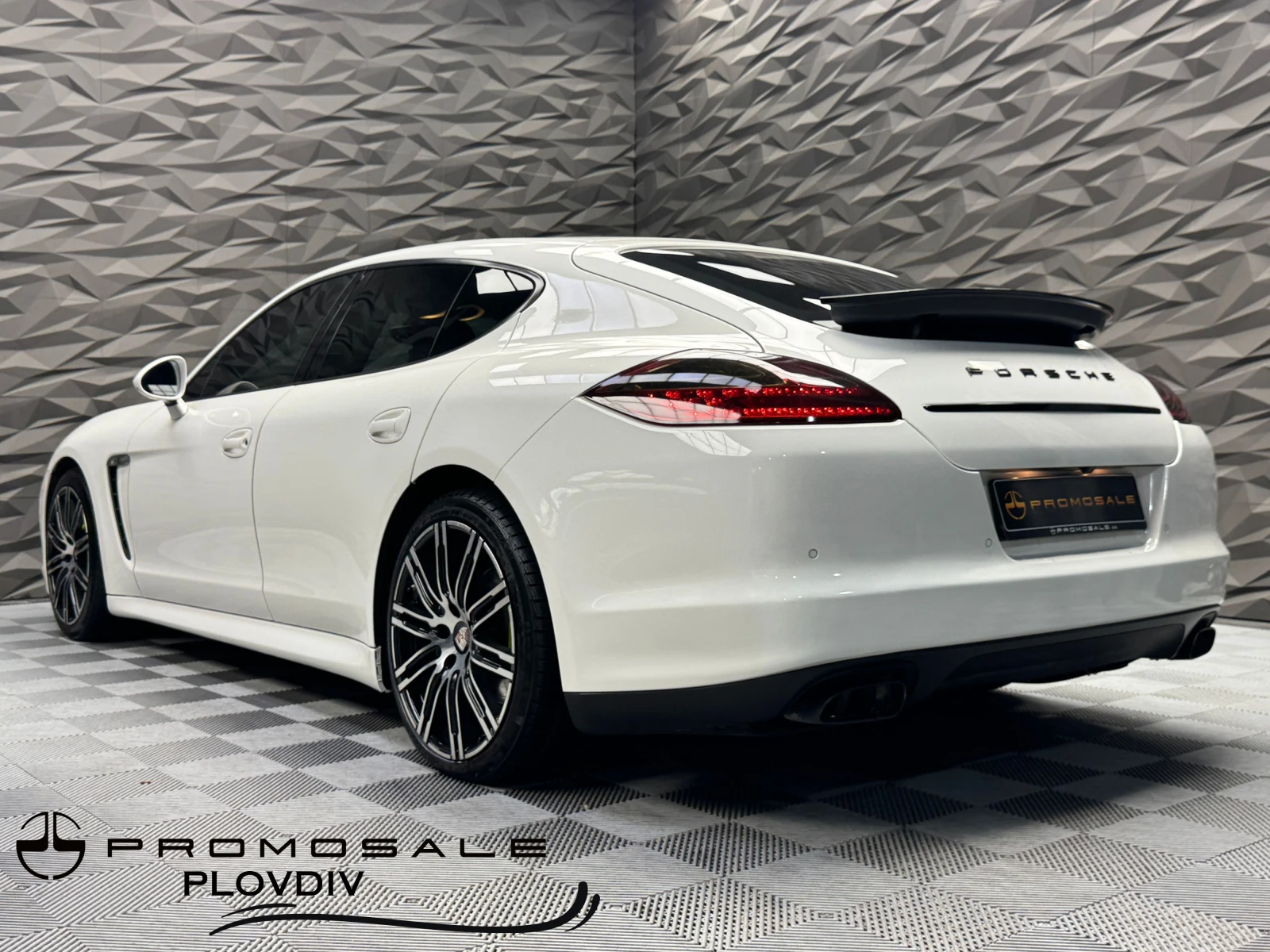 Porsche Panamera Sport Chrono* BOSE* Подгрев - изображение 3