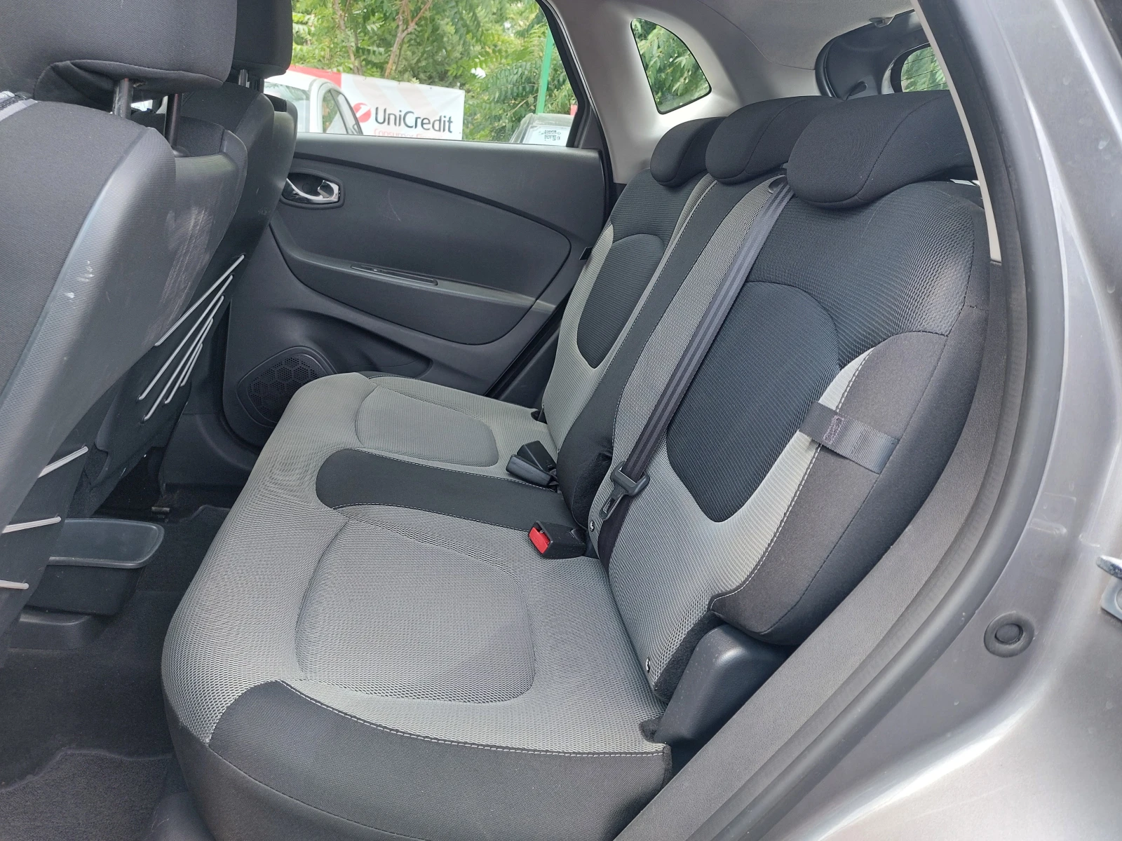 Renault Captur 0.9Tce - изображение 9