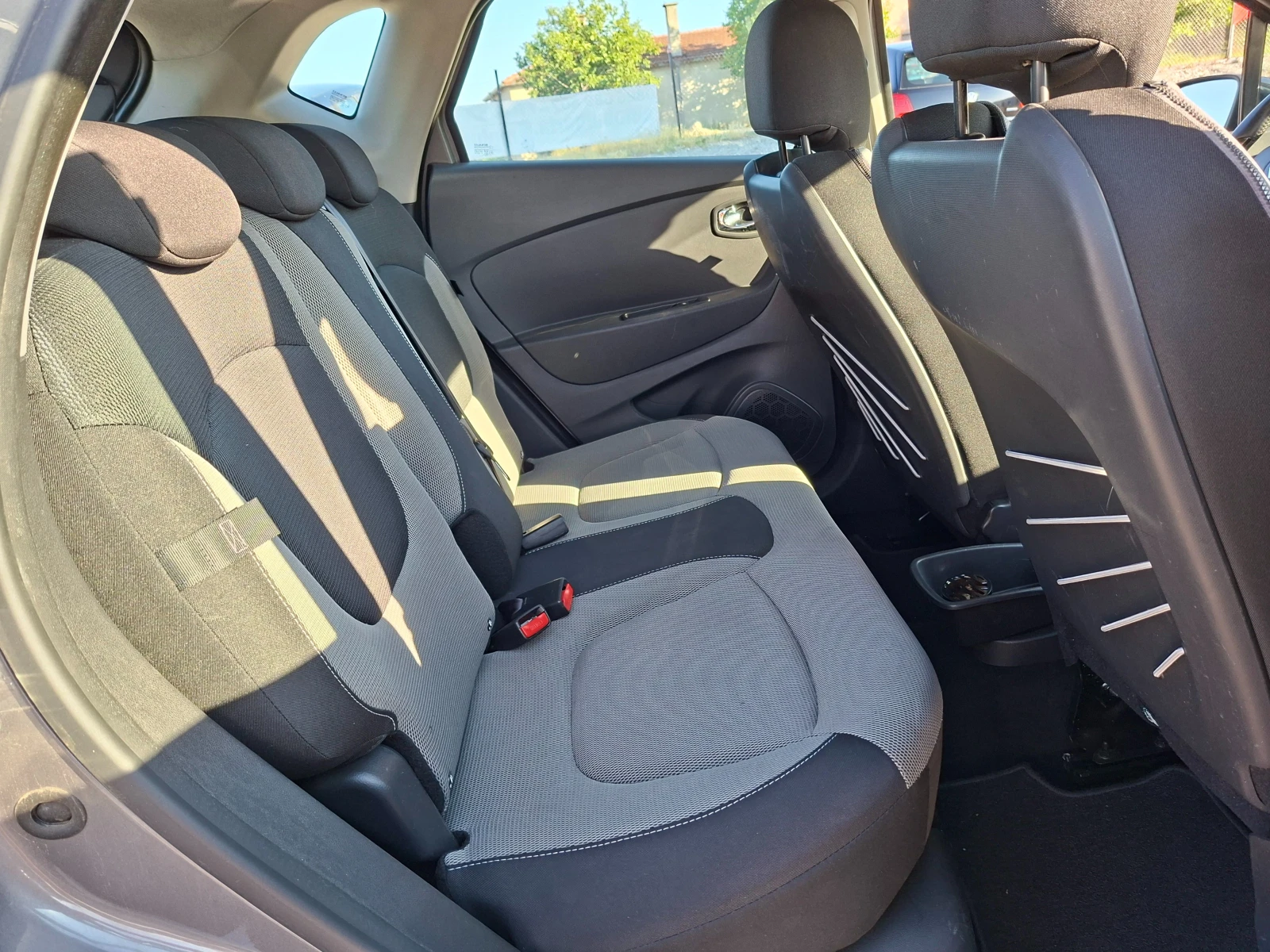Renault Captur 0.9Tce* 36�. � 207EUR.*  | Mobile.bg � ����������� 12