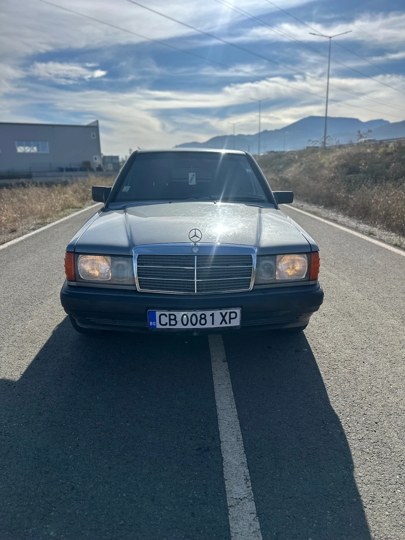 Mercedes-Benz 190 I - изображение 2