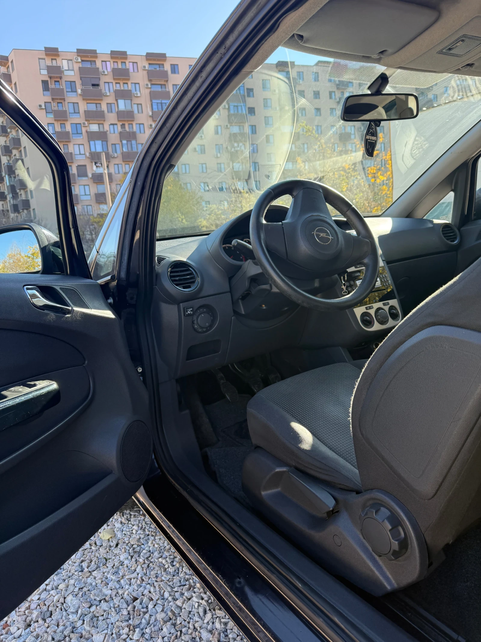 Opel Corsa  - изображение 8