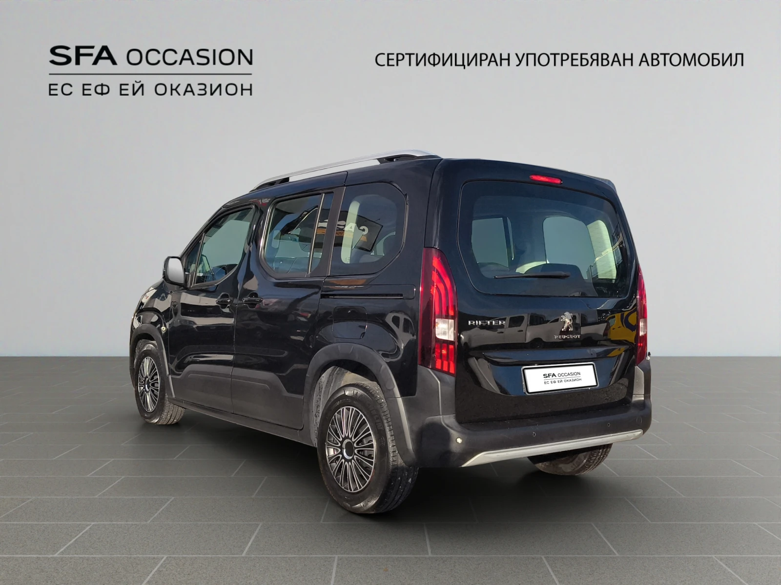 Peugeot Rifter Standard ALLURE 1.5 BlueHDI 130 EAT8 E6 // 2001R23 - изображение 7